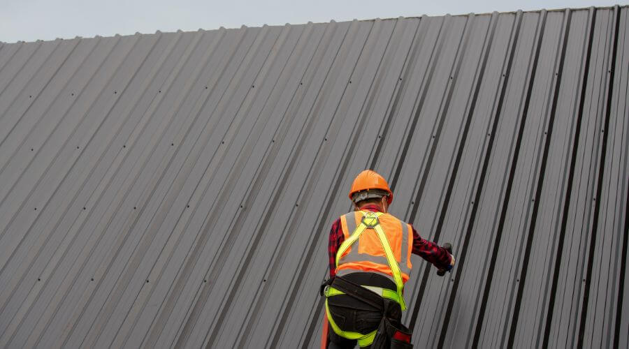 Professional metal roof installation services in Sharpsburg, IA